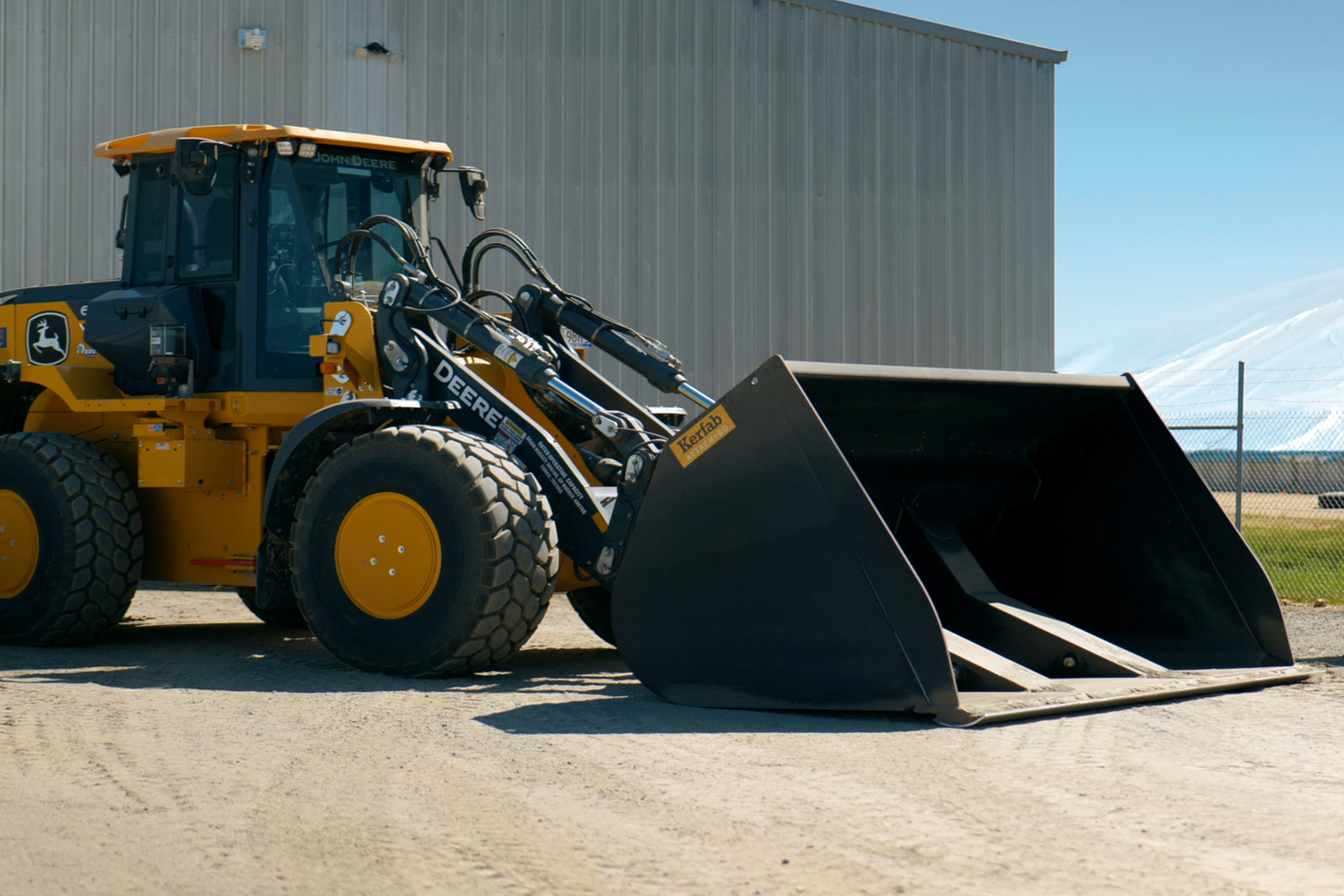 High Dump vs Standard Bucket