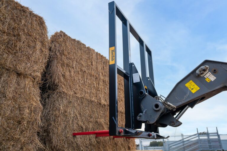 bale spear going into bale